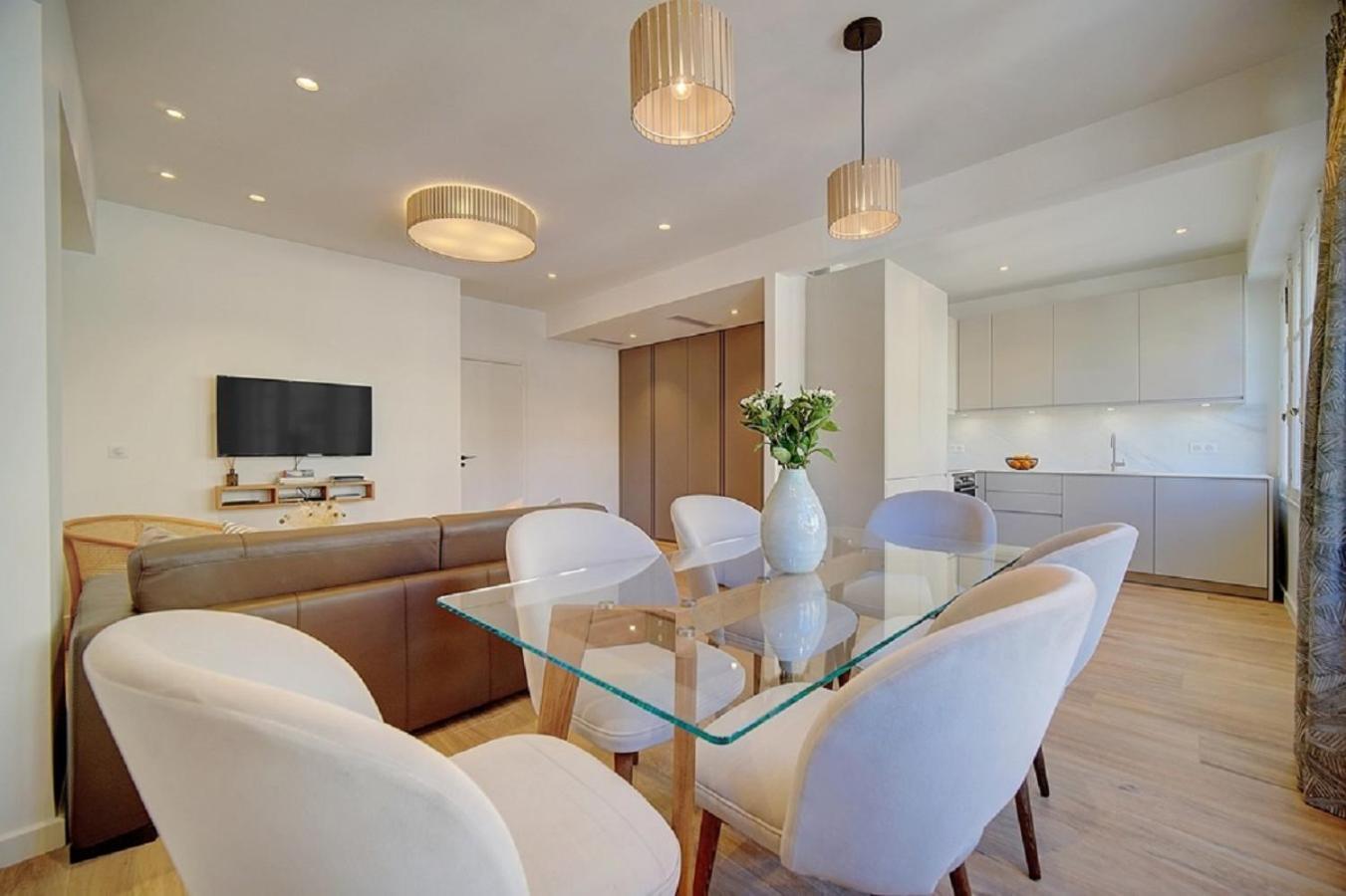 Magnifique 3 Pieces Renove Cannes Centre 'Banane' Avec Veranda ! A2B88 Экстерьер фото