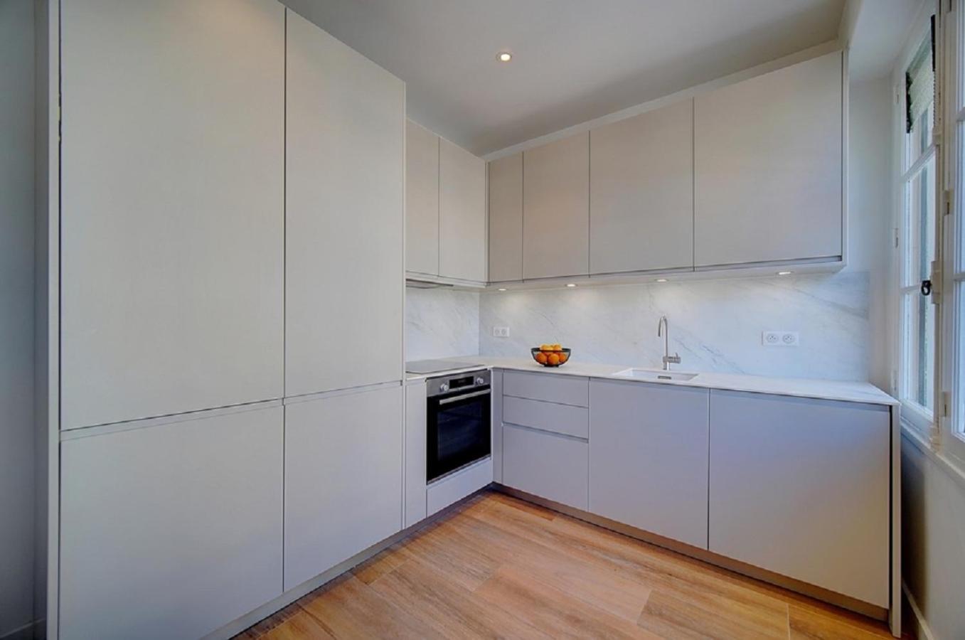Magnifique 3 Pieces Renove Cannes Centre 'Banane' Avec Veranda ! A2B88 Экстерьер фото
